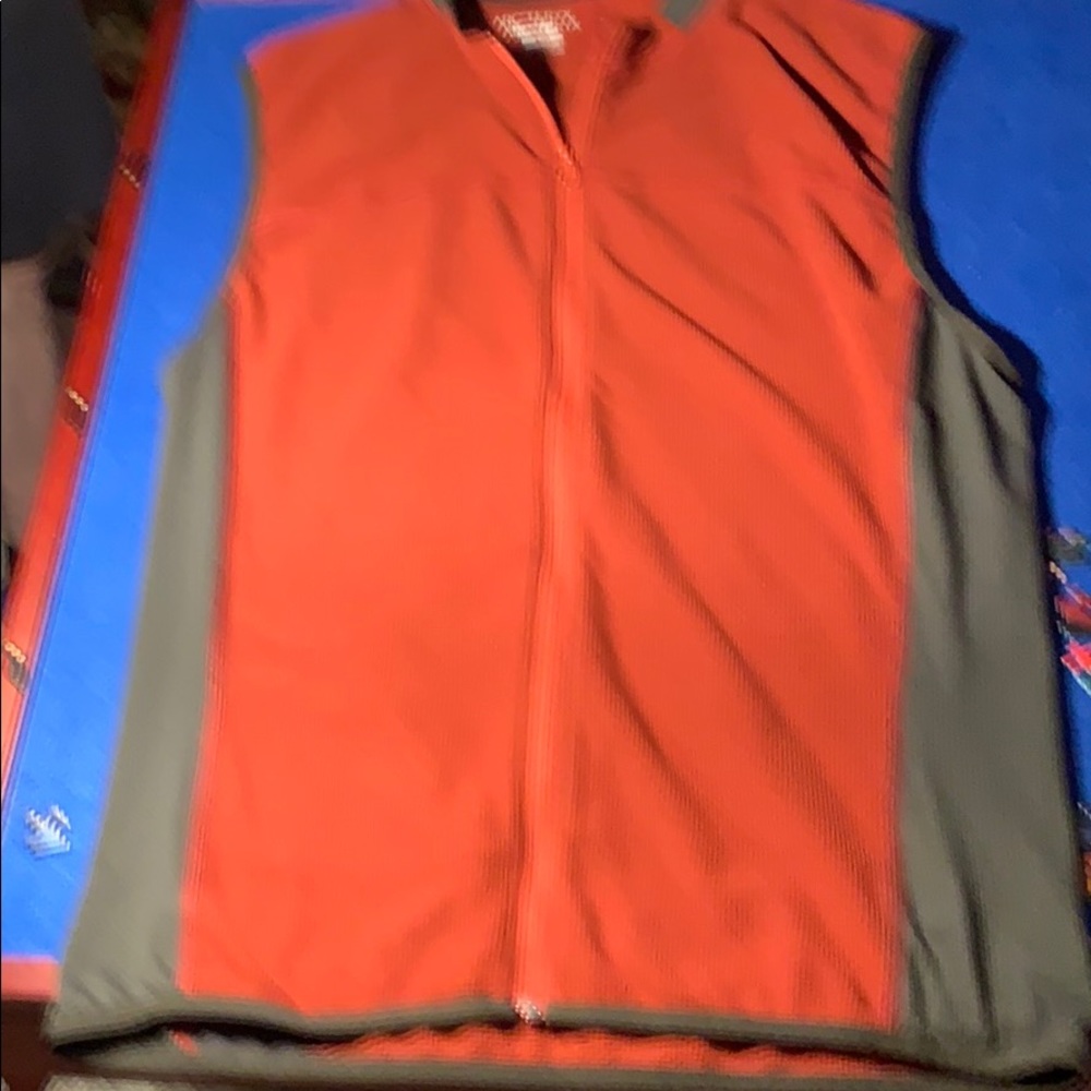 Lightweight insulated vest